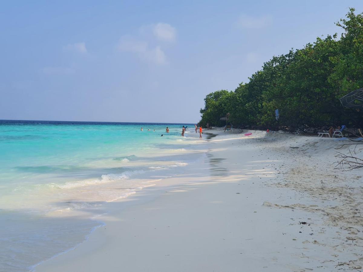 Ukulhas Villa Beach Hotel Ukulhas Island Exterior photo