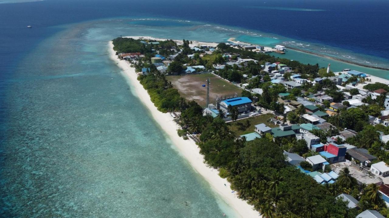 Ukulhas Villa Beach Hotel Ukulhas Island Exterior photo