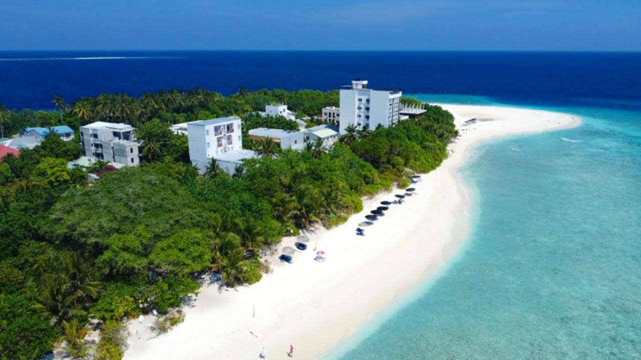 Ukulhas Villa Beach Hotel Ukulhas Island Exterior photo